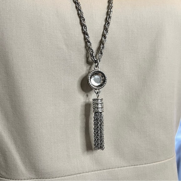 LOFT Long Silver & Rhinestone 30” Chain Rope Necklace 2.5” Pendant - Picture 3 of 7